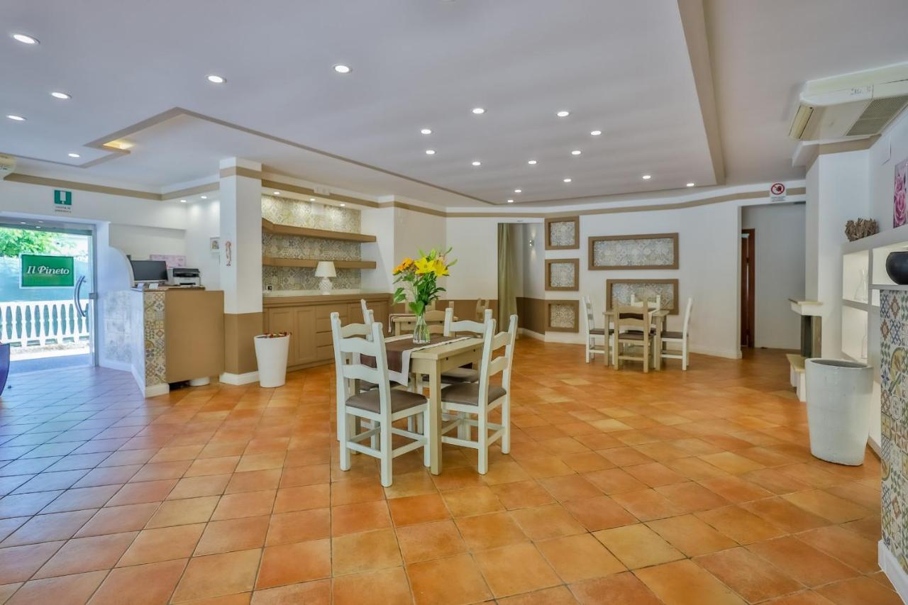Il Pineto Paestum Food & Rooms Exterior foto